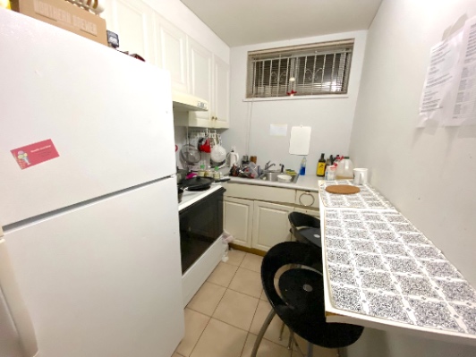 29th Avenue駅から徒歩6分☆Zone1☆家の前からはノースバンの山々の景色-1