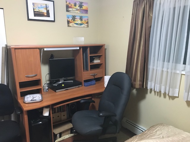 Room for rent upstairs-1