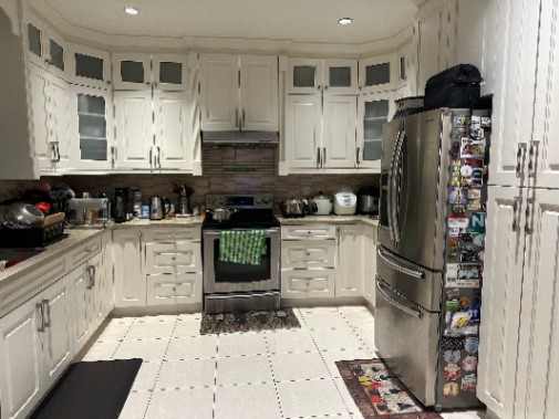 ROOM WITH OWN BATHROOM FOR $960/month-1